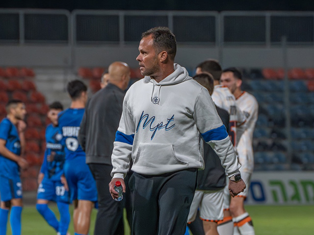 יחזיר את הקבוצה למסלול הניצחונות? מאמן פ"ת נועם שוהם (עמית שאשא)